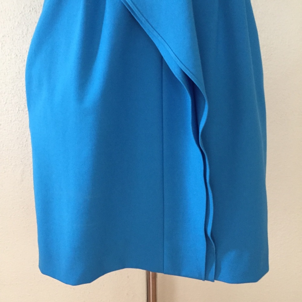 Black Halo Blue Ruffle Dress - Picture 6 of 8